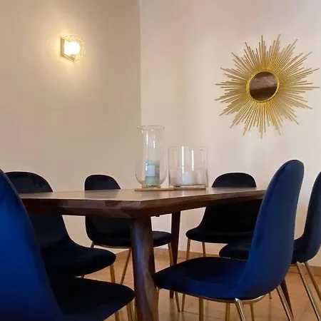 아파트 Tres Beau Au Centre Historique De *