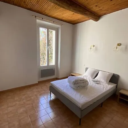 Tres Beau Au Centre Historique De